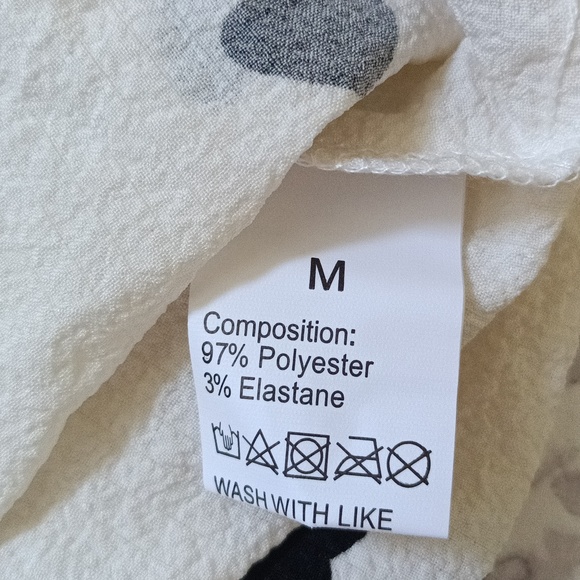 New Sweet Nightgown, little V-neck, adjustable straps - Picture 6 of 6